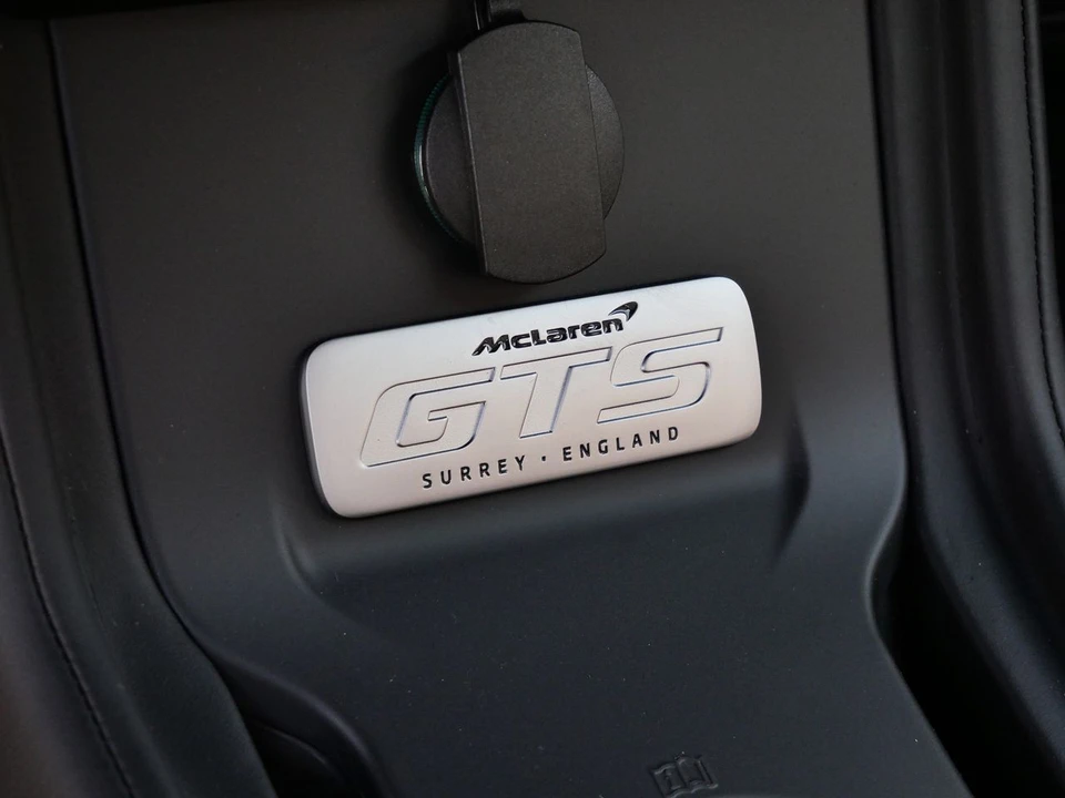 2027 McLaren GT - Image 14 of 24