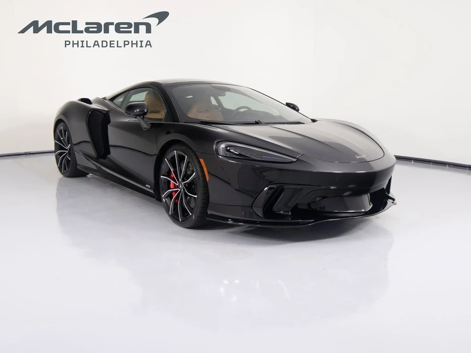 2027 McLaren GT - Image 2 of 31