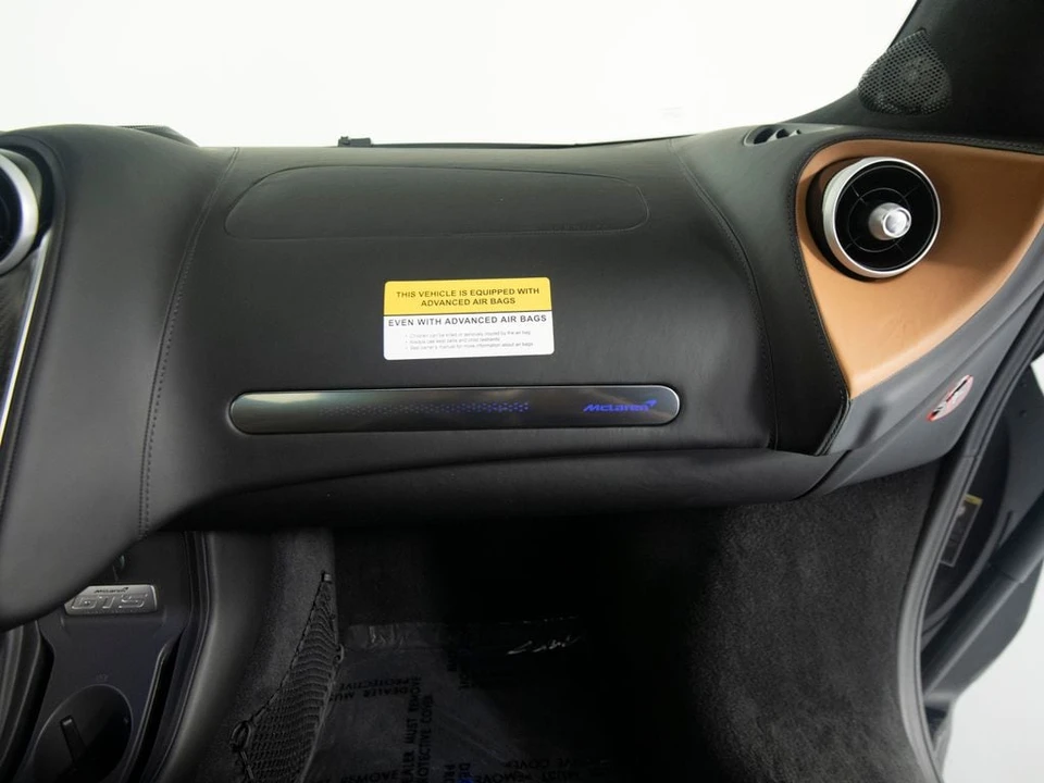 2027 McLaren GT - Image 26 of 31