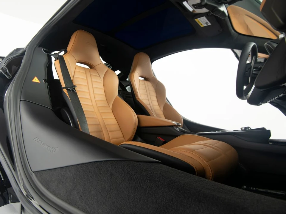 2027 McLaren GT - Image 31 of 31