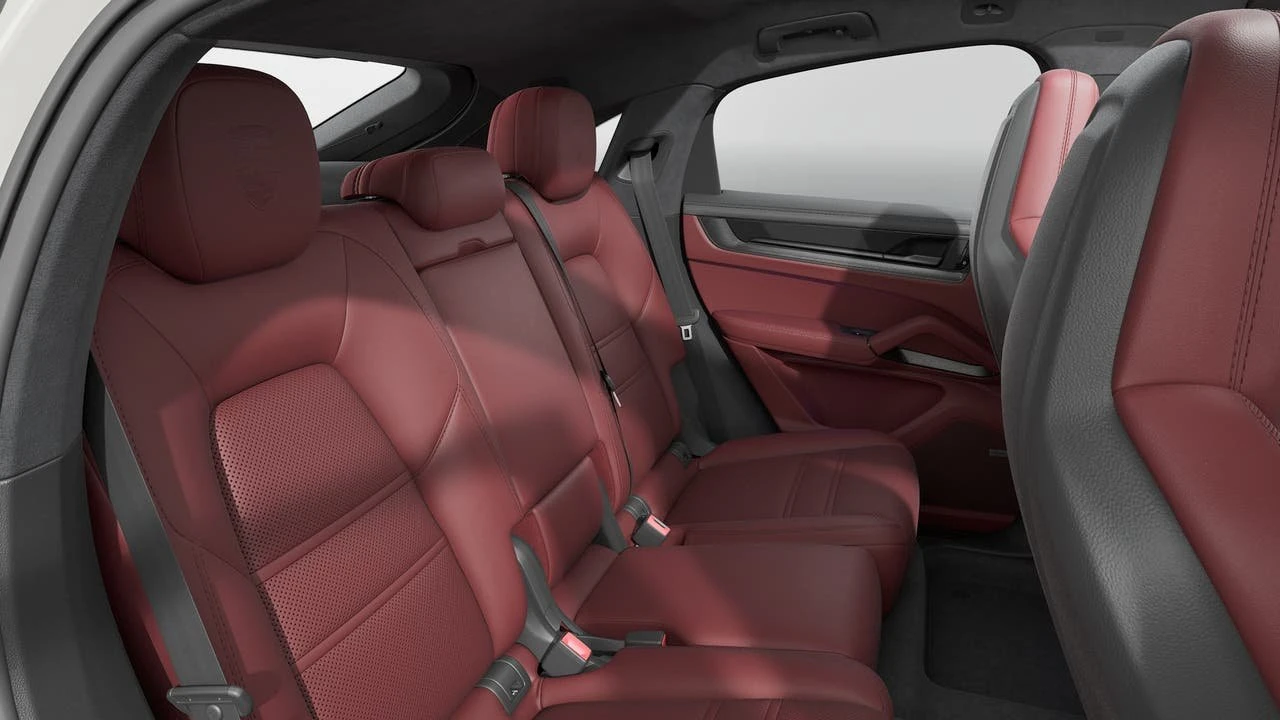 2027 Porsche 9Y0/9Y3 Cayenne GTS - Image 13 of 14