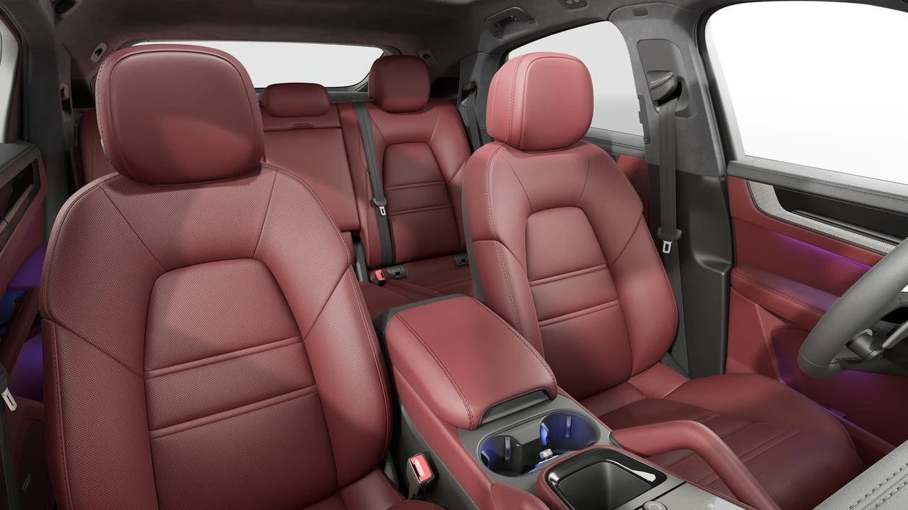 2027 Porsche 9Y0/9Y3 Cayenne GTS - Image 12 of 14