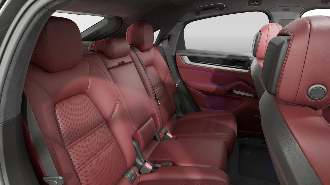2027 Porsche 9Y0/9Y3 Cayenne GTS - Image 13 of 14