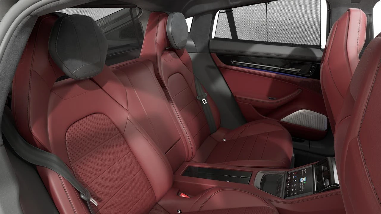 2027 Porsche Panamera - Image 13 of 14