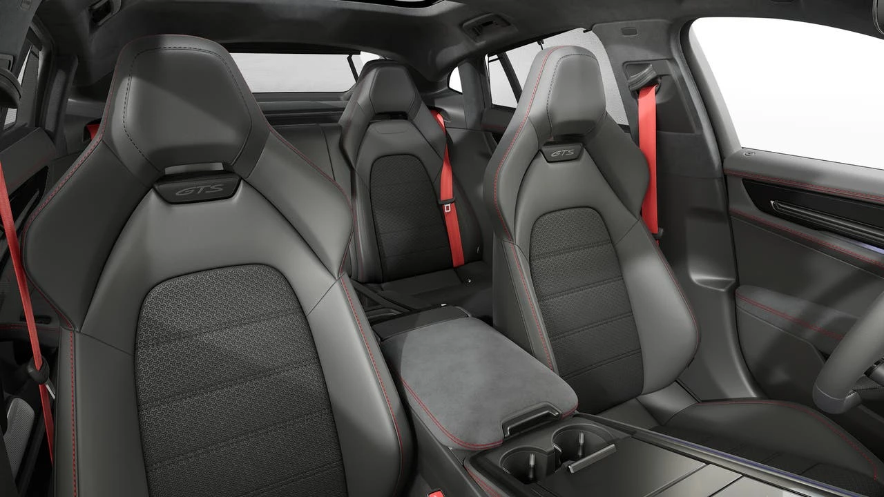2027 Porsche Panamera - Image 12 of 14
