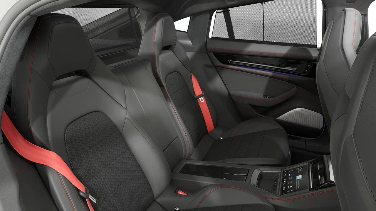 2027 Porsche Panamera - Image 13 of 14