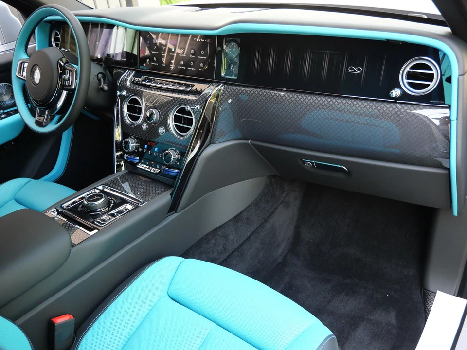 2027 Rolls-Royce Cullinan Black Badge - Image 17 of 31