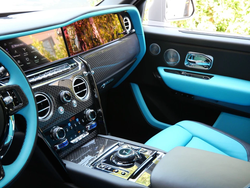 2027 Rolls-Royce Cullinan Black Badge - Image 24 of 31