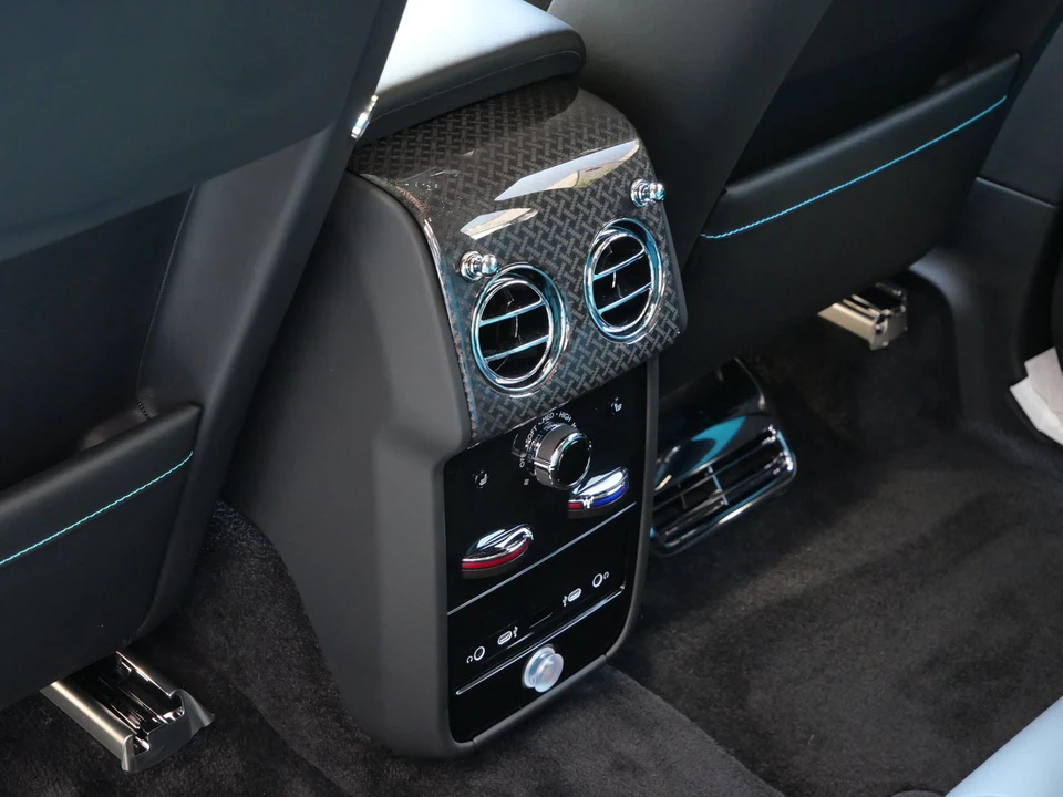2027 Rolls-Royce Cullinan Black Badge - Image 27 of 31