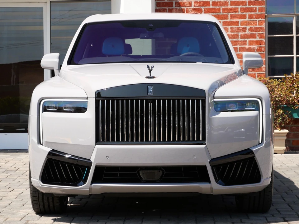 2027 Rolls-Royce Cullinan Black Badge - Image 4 of 31