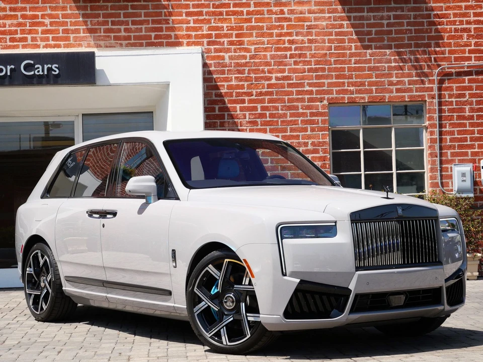 2027 Rolls-Royce Cullinan Black Badge - Image 20 of 31