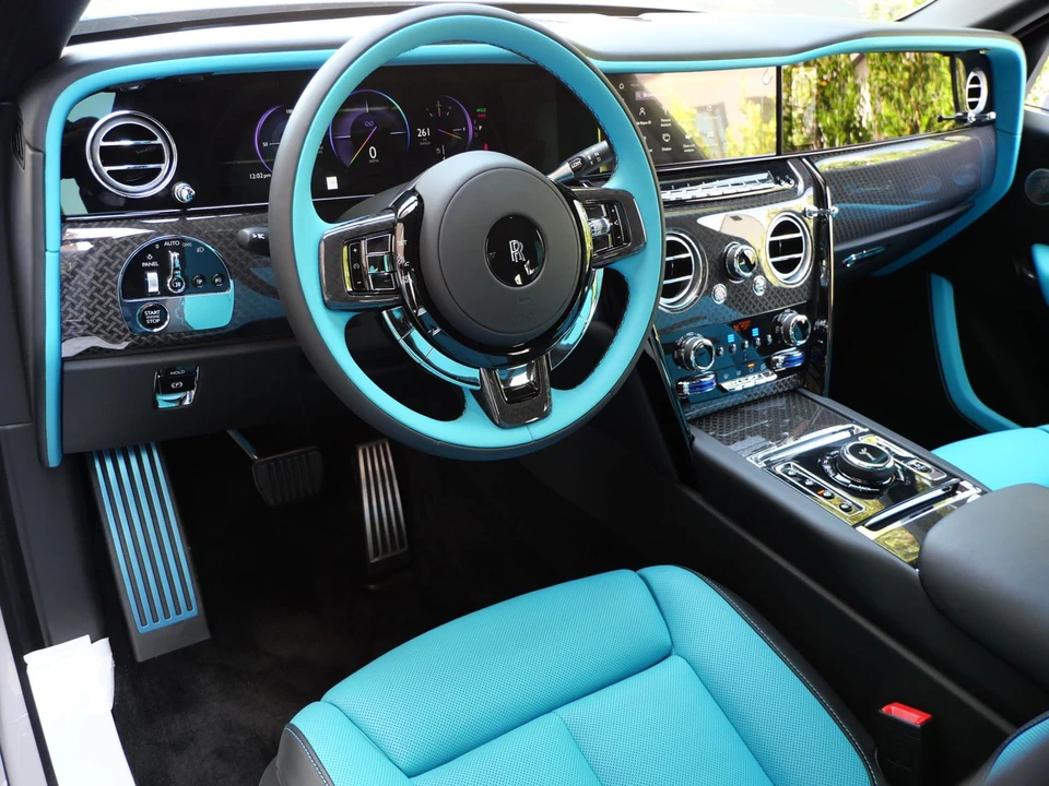 2027 Rolls-Royce Cullinan Black Badge - Image 16 of 31
