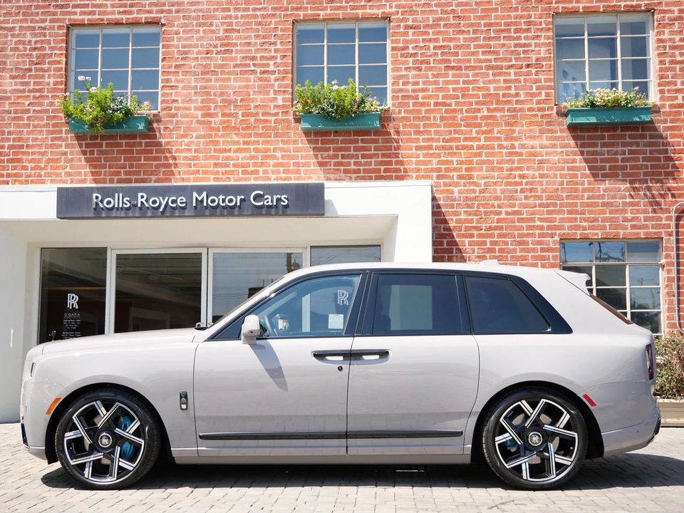 2027 Rolls-Royce Cullinan Black Badge - Image 3 of 31