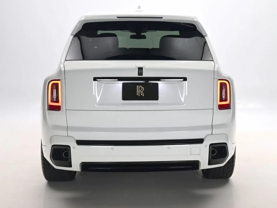 2027 Rolls-Royce Cullinan Black Badge - Image 8 of 31