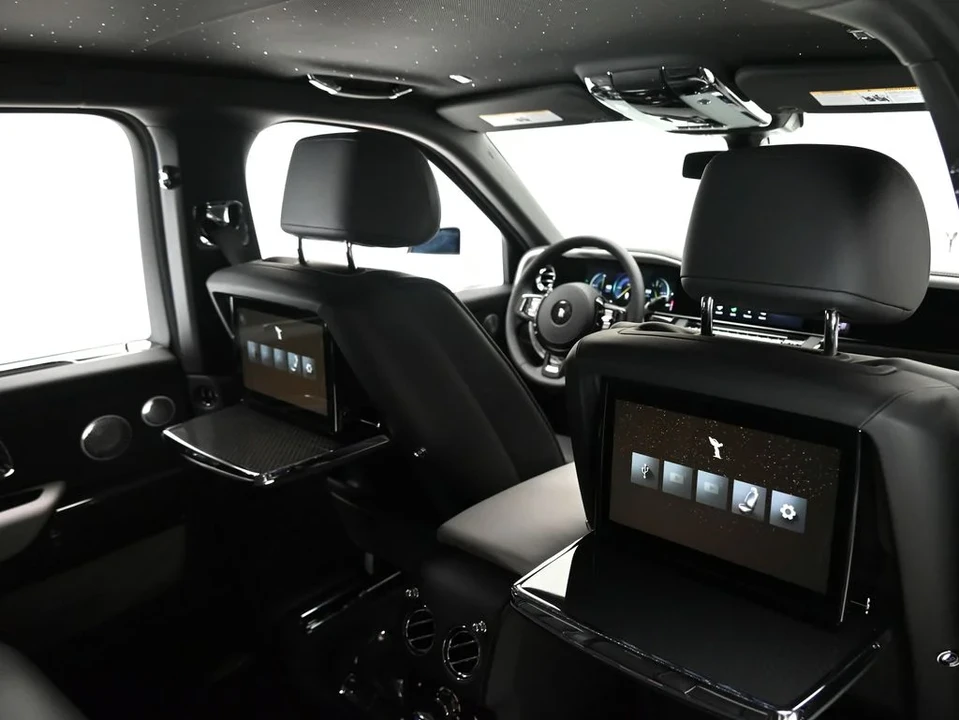 2027 Rolls-Royce Cullinan Black Badge - Image 11 of 31