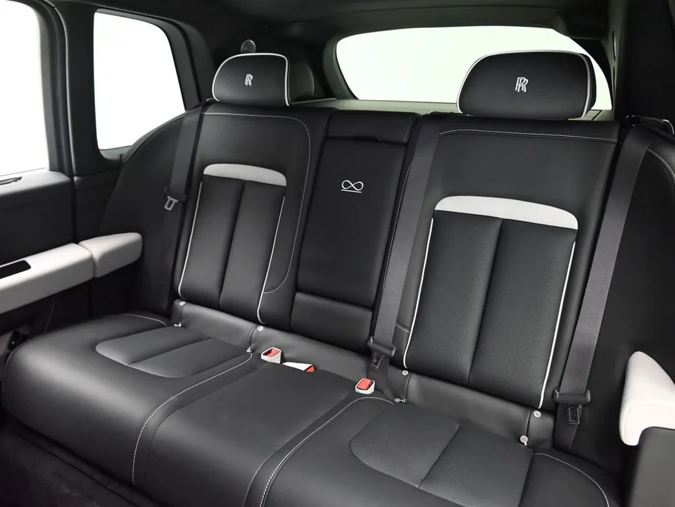 2027 Rolls-Royce Cullinan Black Badge - Image 20 of 31