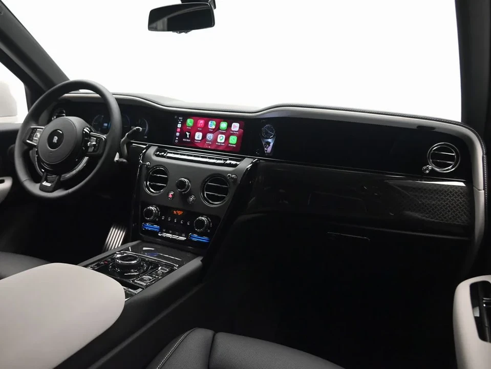 2027 Rolls-Royce Cullinan Black Badge - Image 10 of 31