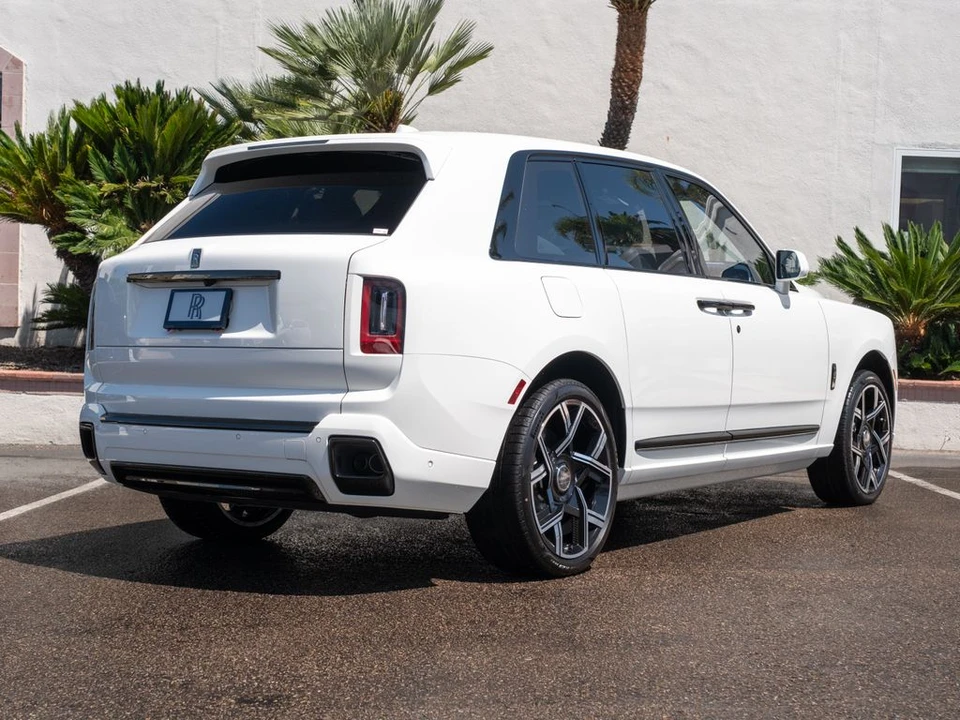 2027 Rolls-Royce Cullinan Black Badge - Image 2 of 31