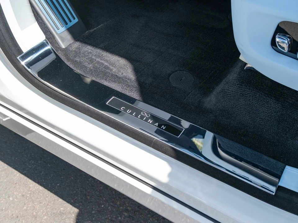 2027 Rolls-Royce Cullinan Black Badge - Image 8 of 31