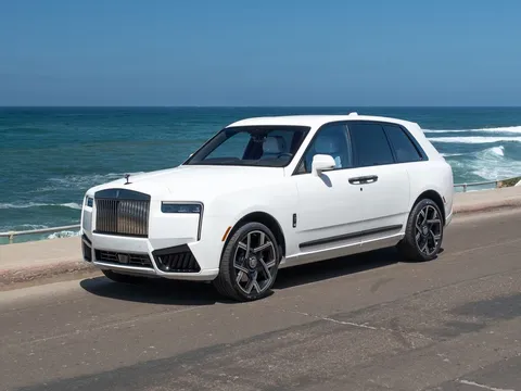 2027 Rolls-Royce Black Badge Cullinan