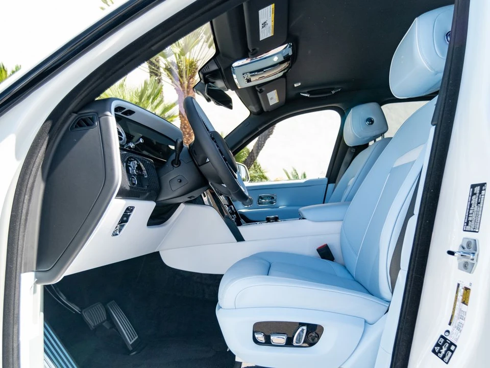 2027 Rolls-Royce Cullinan Black Badge - Image 24 of 31