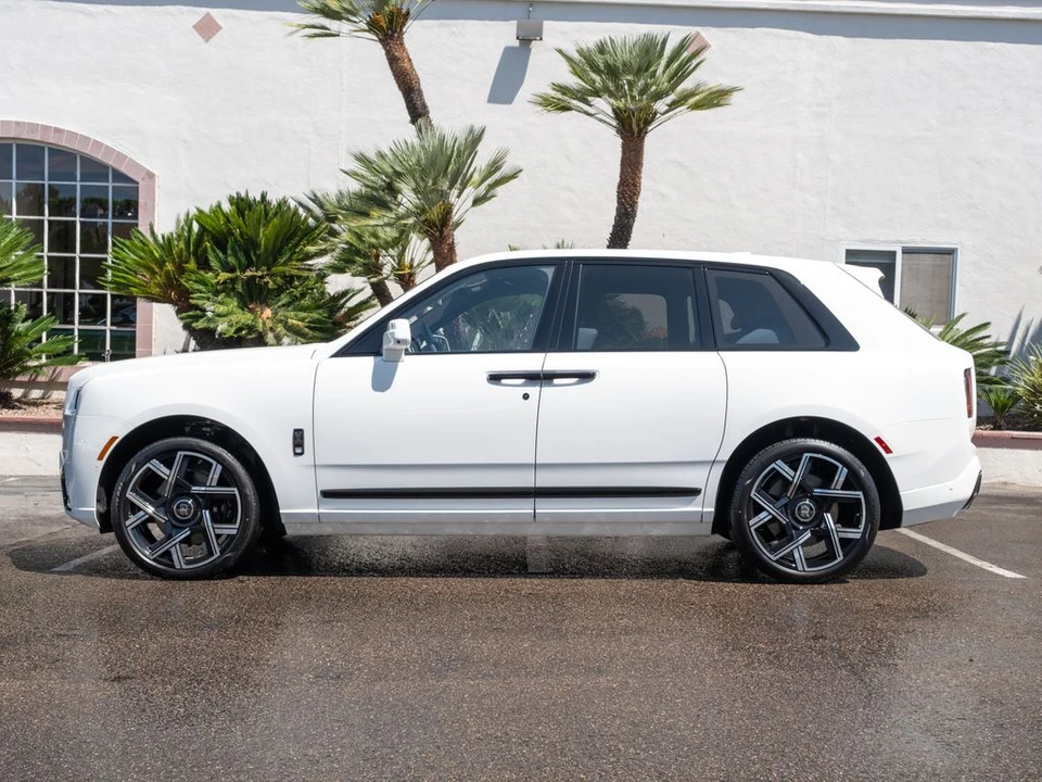 2027 Rolls-Royce Cullinan Black Badge - Image 3 of 31