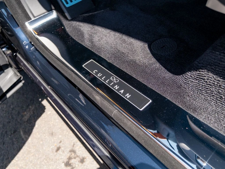 2027 Rolls-Royce Cullinan Black Badge - Image 9 of 31
