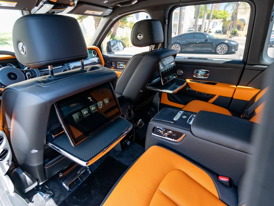 2027 Rolls-Royce Cullinan Black Badge - Image 28 of 31