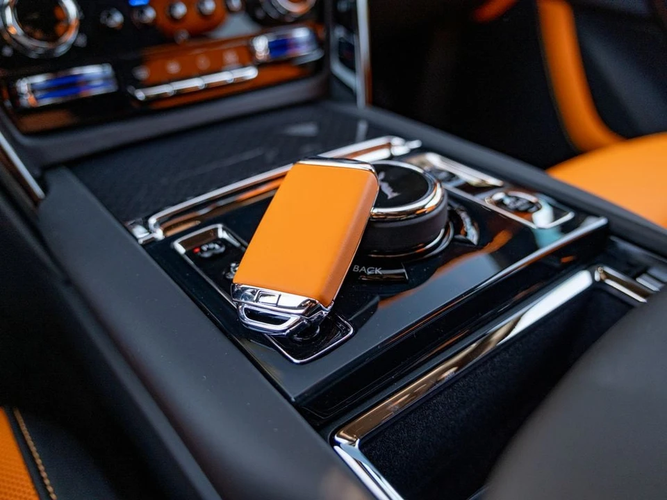 2027 Rolls-Royce Cullinan Black Badge - Image 15 of 31