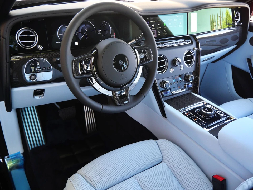2027 Rolls-Royce Cullinan Black Badge - Image 23 of 31