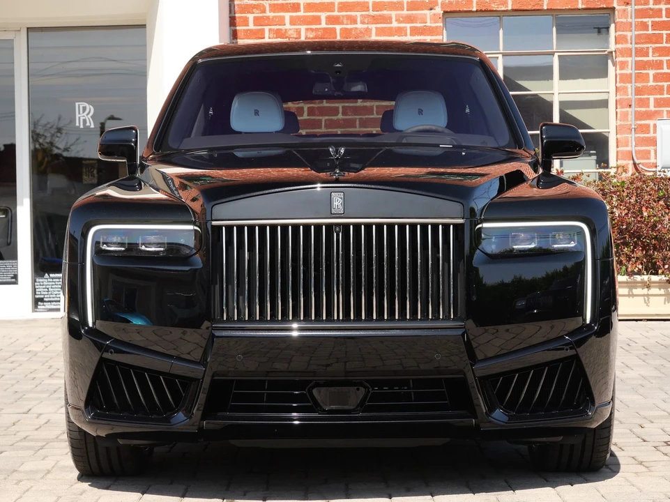 2027 Rolls-Royce Cullinan Black Badge - Image 5 of 31