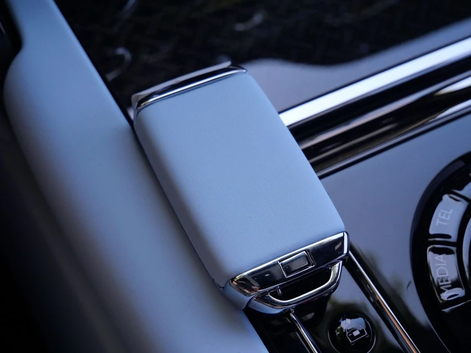 2027 Rolls-Royce Cullinan Black Badge - Image 15 of 31