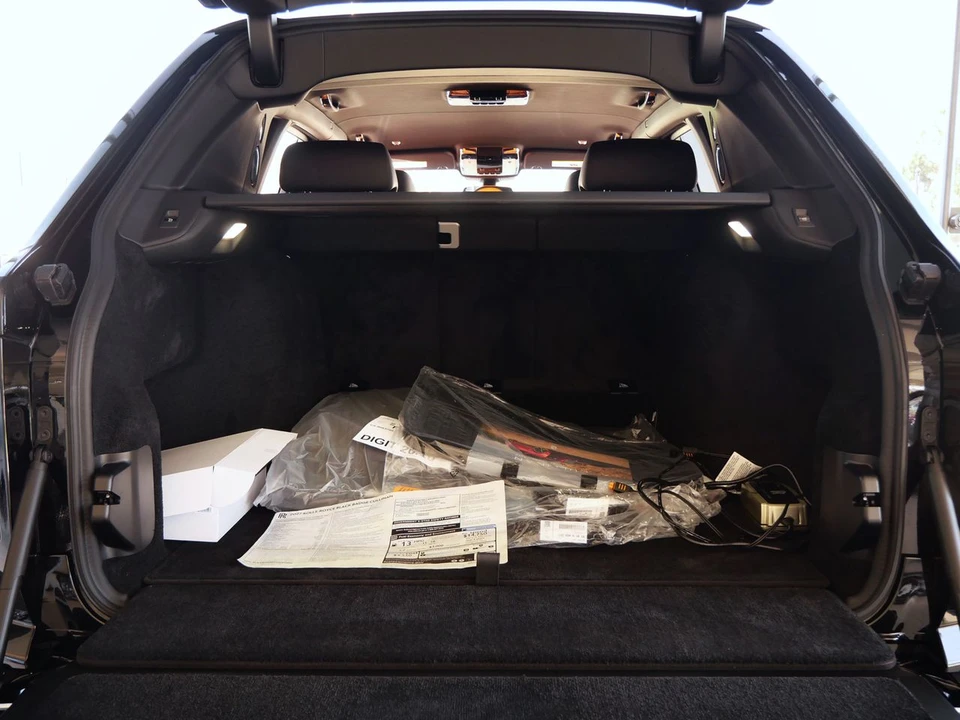 2027 Rolls-Royce Cullinan Black Badge - Image 28 of 31