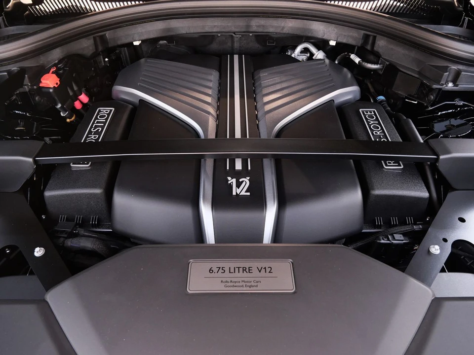2027 Rolls-Royce Cullinan Black Badge - Image 30 of 31