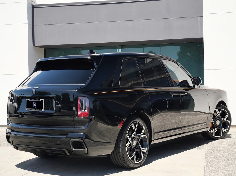 2027 Rolls-Royce Cullinan Black Badge - Image 2 of 31