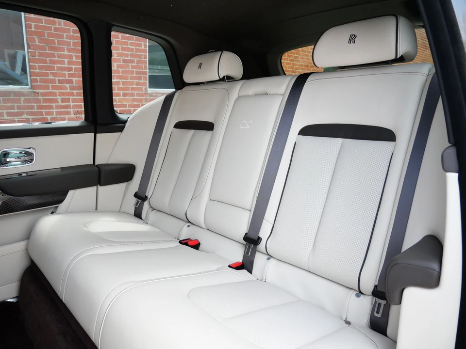 2027 Rolls-Royce Cullinan Black Badge - Image 8 of 31