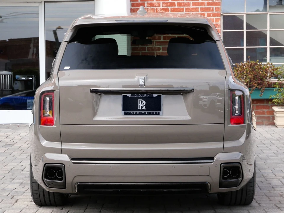 2027 Rolls-Royce Cullinan Black Badge - Image 21 of 31