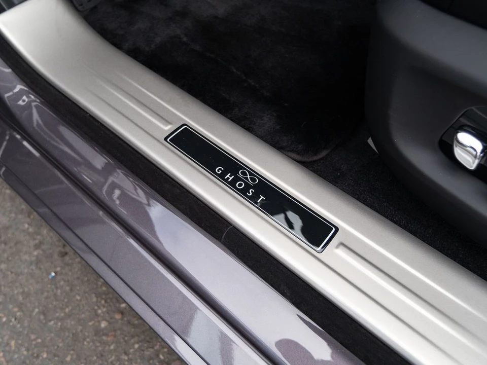 2027 Rolls-Royce Ghost Black Badge 2nd Gen - Image 9 of 31