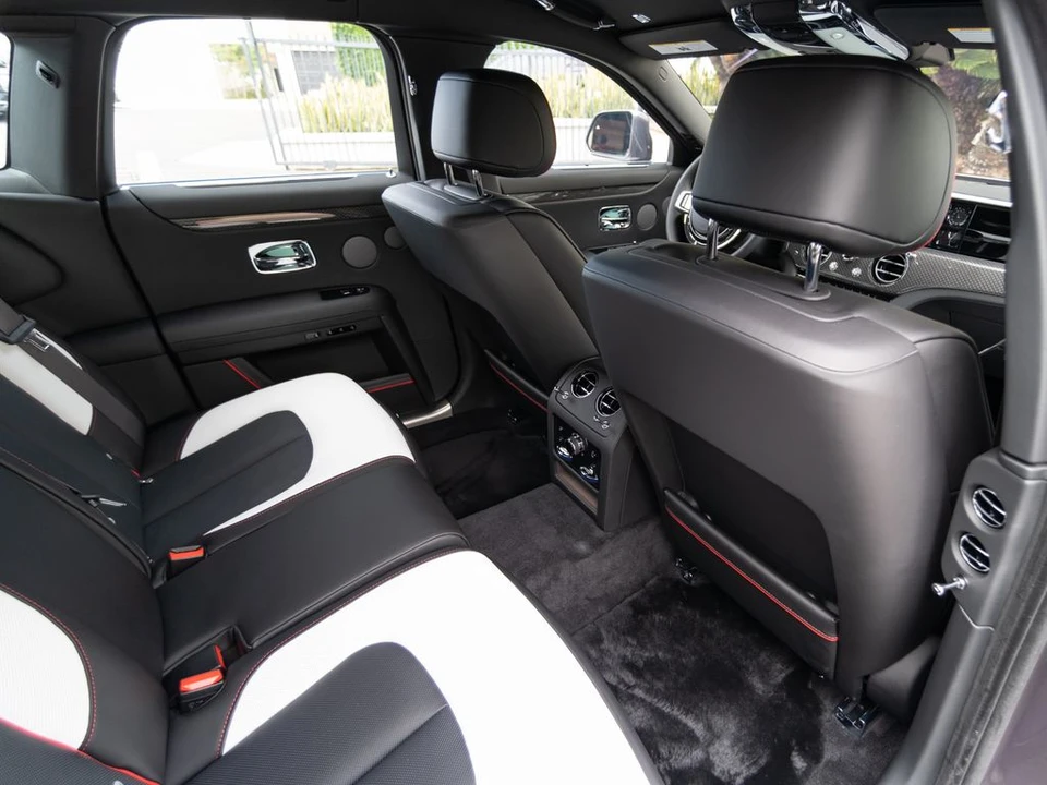 2027 Rolls-Royce Ghost Black Badge 2nd Gen - Image 30 of 31