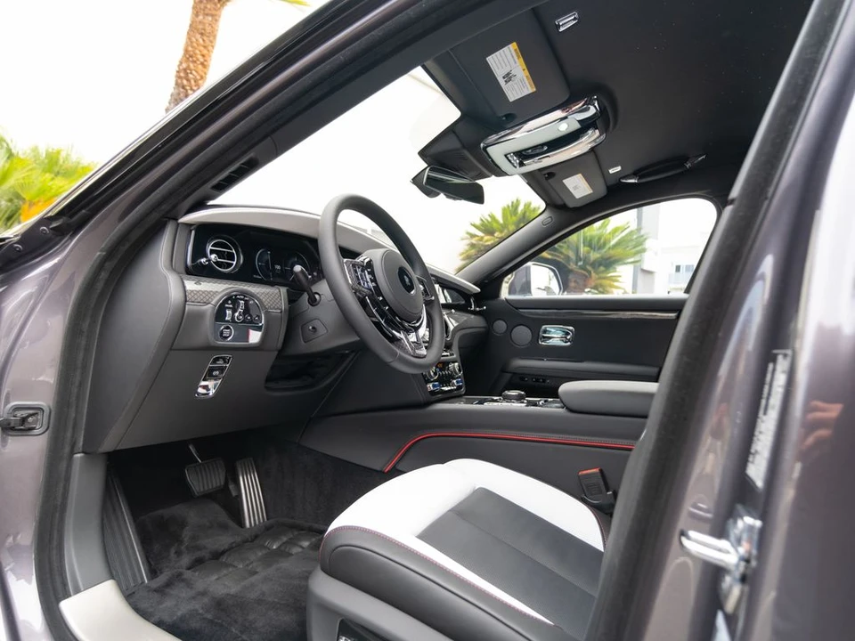 2027 Rolls-Royce Ghost Black Badge 2nd Gen - Image 24 of 31