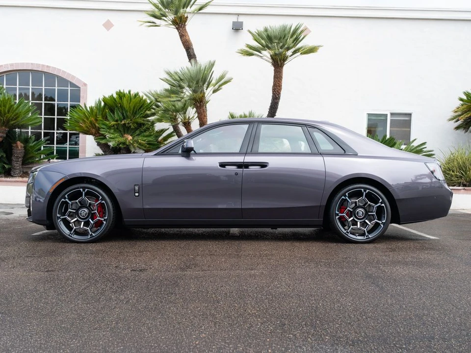 2027 Rolls-Royce Ghost Black Badge 2nd Gen - Image 3 of 31