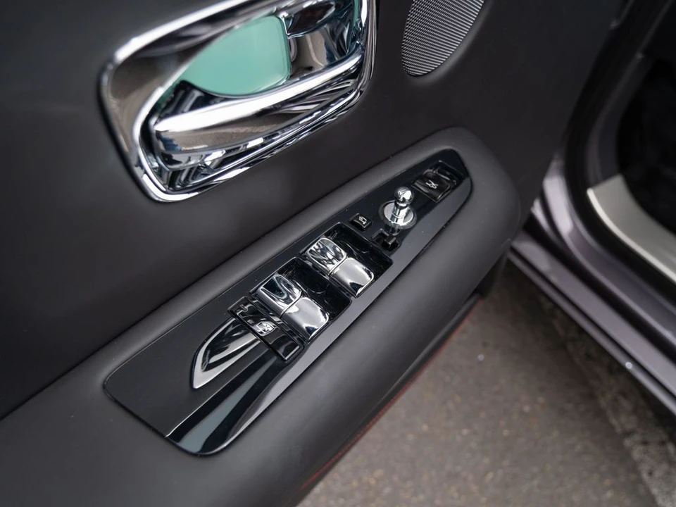 2027 Rolls-Royce Ghost Black Badge 2nd Gen - Image 11 of 31