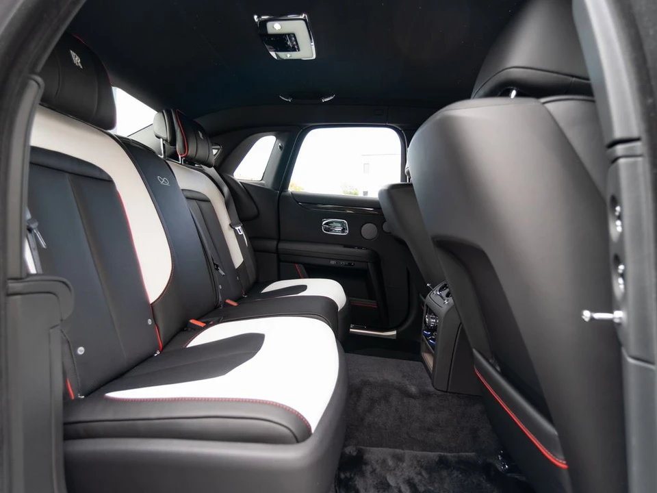 2027 Rolls-Royce Ghost Black Badge 2nd Gen - Image 31 of 31