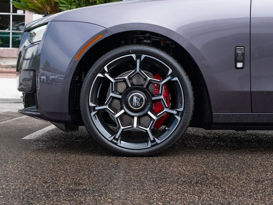 2027 Rolls-Royce Ghost Black Badge 2nd Gen - Image 12 of 31