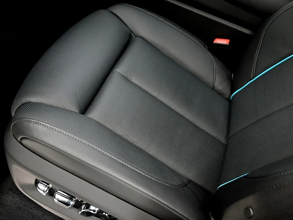 2027 Rolls-Royce Cullinan - Image 21 of 31