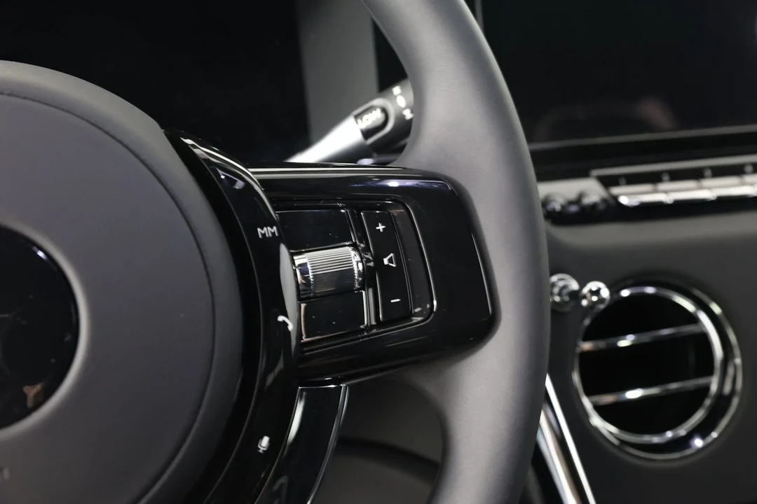 2027 Rolls-Royce Cullinan - Image 14 of 31