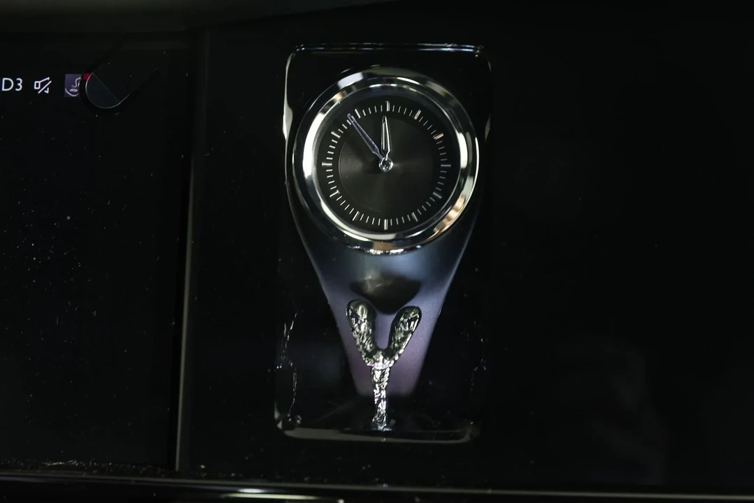 2027 Rolls-Royce Cullinan - Image 25 of 31