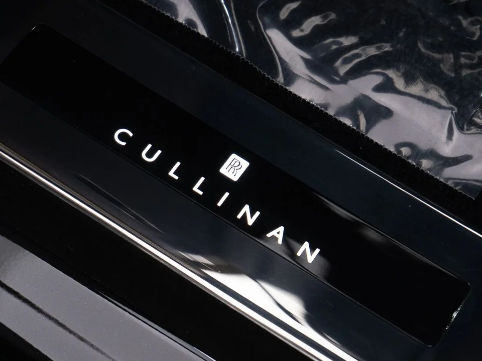 2027 Rolls-Royce Cullinan - Image 14 of 31
