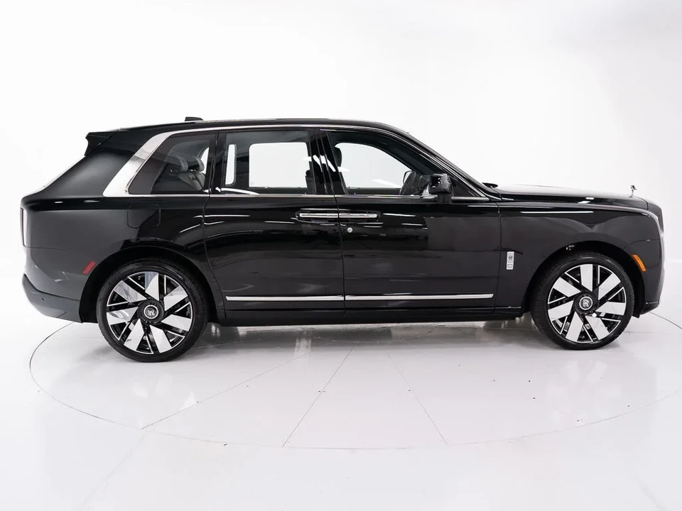2027 Rolls-Royce Cullinan - Image 6 of 31