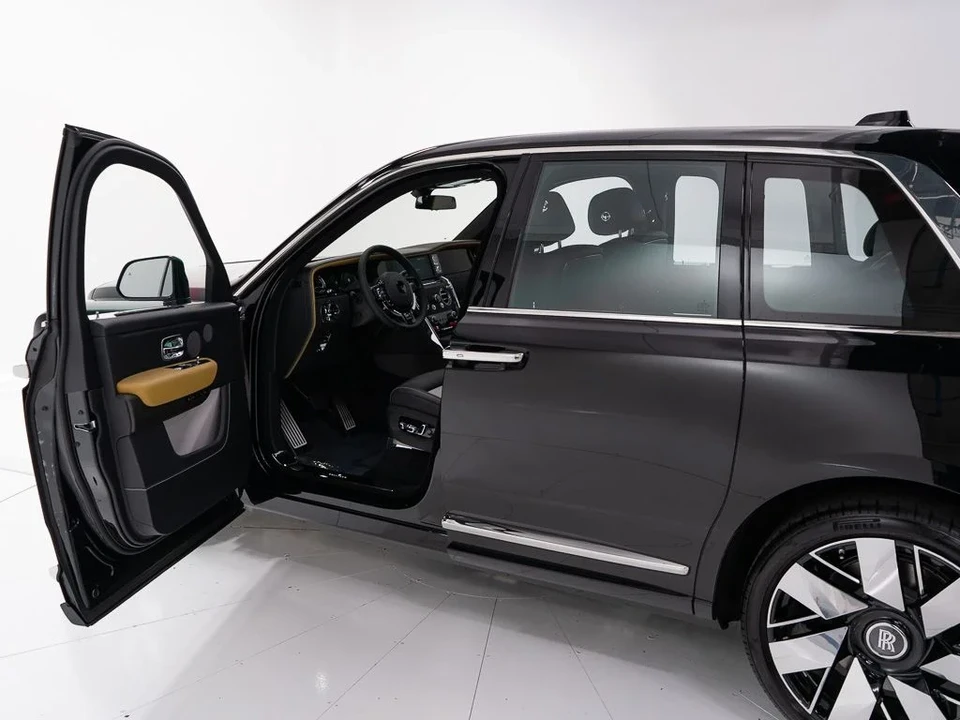 2027 Rolls-Royce Cullinan - Image 10 of 31